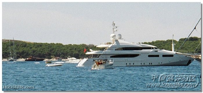 HOUSEFM_Private_Mega_Yacht_Party_Hvar_Croatia_dj_Boru-T_5_08_2006_026.jpg