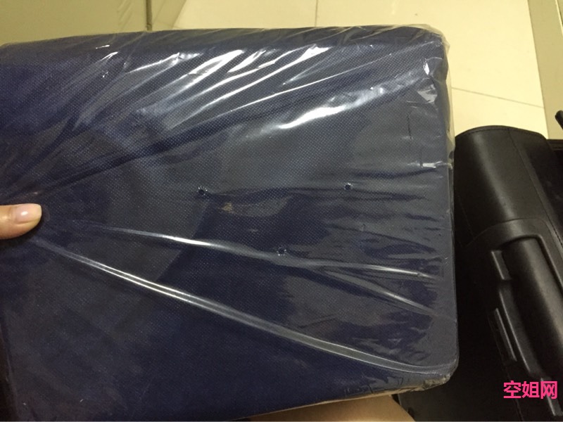 004115l1yoy15x3v1kxuvv.jpg