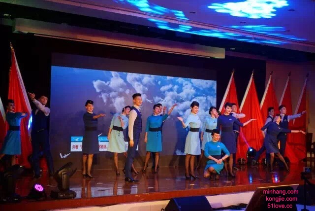 115113sykl000kbg1q0ygb.jpg