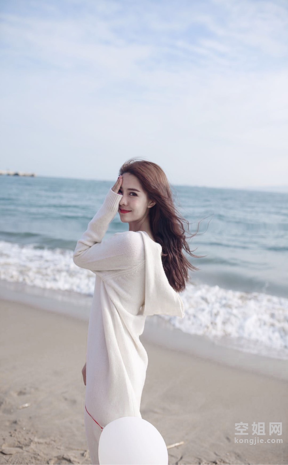 095635j9yb0of0b9484d99.jpg